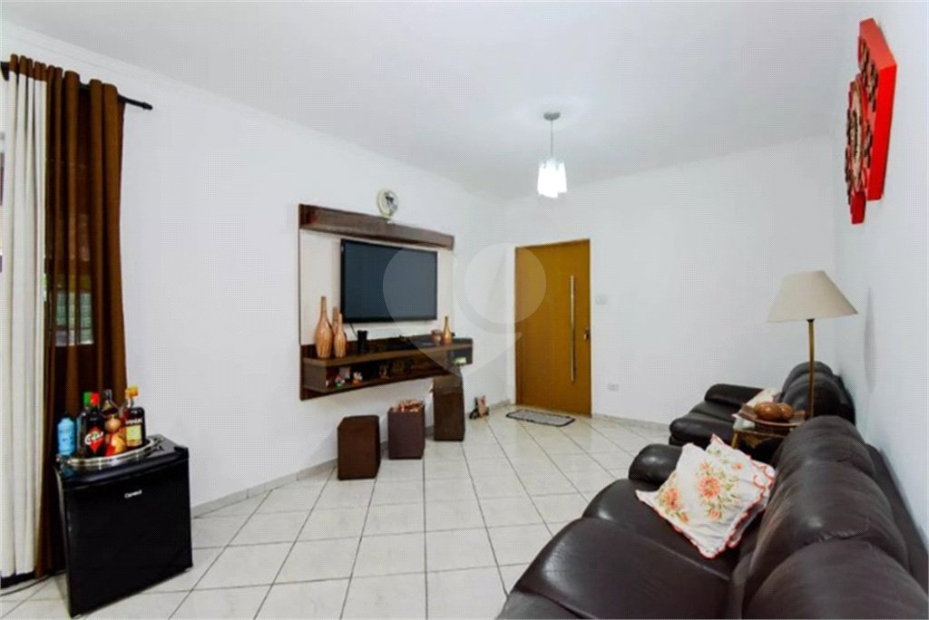Casa à venda com 3 quartos, sendo 1 suíte,  em Jardim Aida, Guarulhos, SP