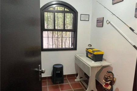 Casa à venda com 5 quartos, sendo 4 suítes, em Parque Maria Helena, São Paulo, SP
