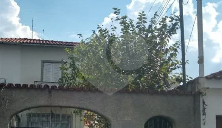 Sobrado à venda com 3 quartos, sendo 1 suíte,  em Chácara Santo Antônio, São Paulo, SP