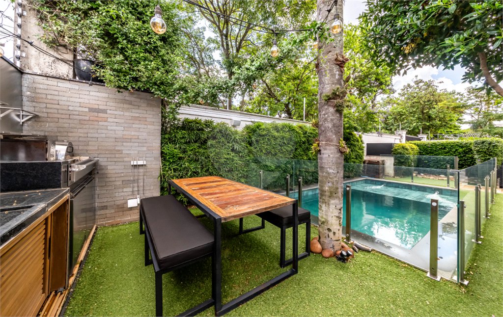 Casa à venda com 4 suítes no condomínio New Port Village, São Paulo - SP