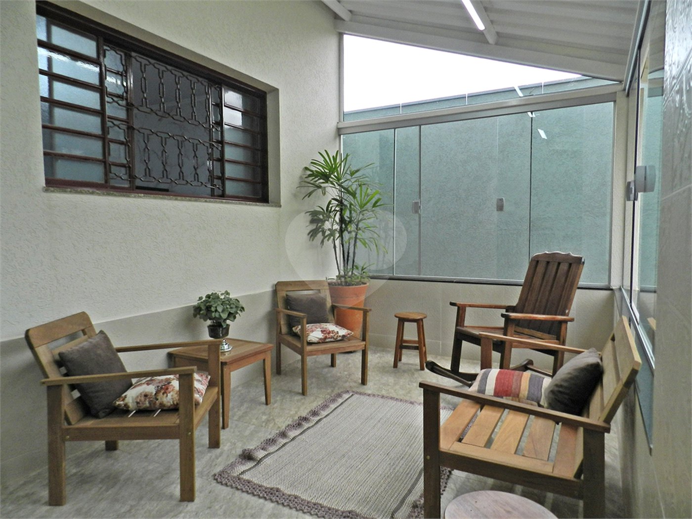 Sobrado à venda com 4 quartos, sendo 3 suítes, em Jardim Paulistano, Ribeirão Preto, SP