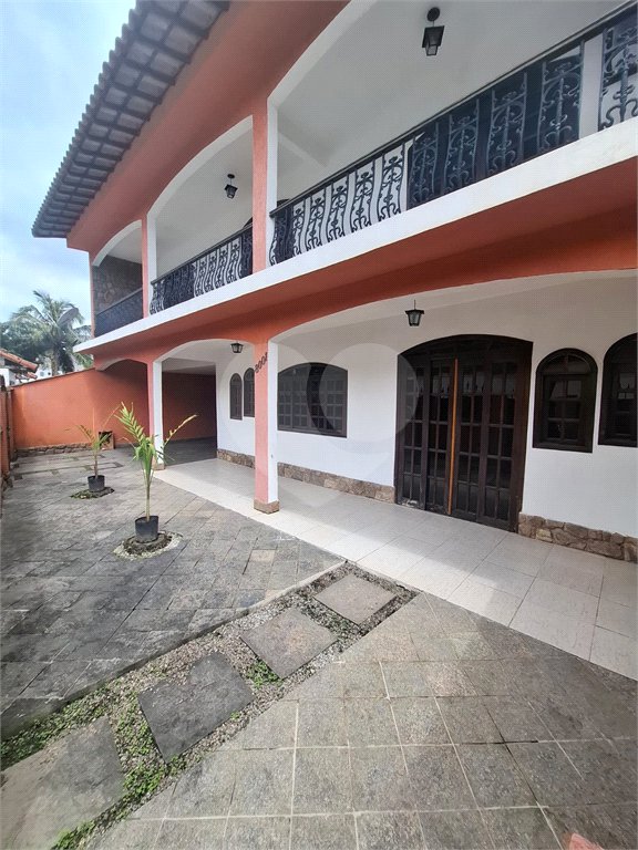 Casa à venda com 3 quartos, sendo 1 suíte, em Campo Grande, Rio de Janeiro, RJ