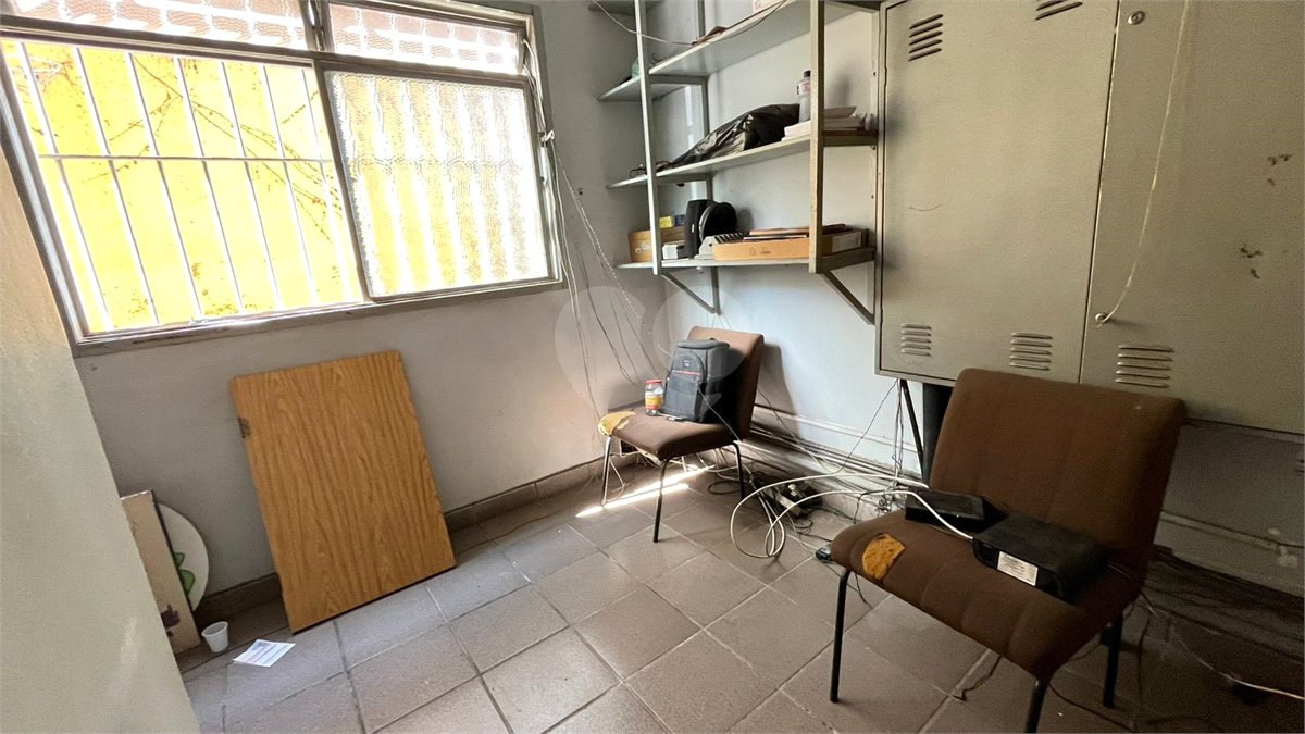 Casa à venda com 8 quartos, sendo 1 suíte, em Vila Mariana, São Paulo, SP