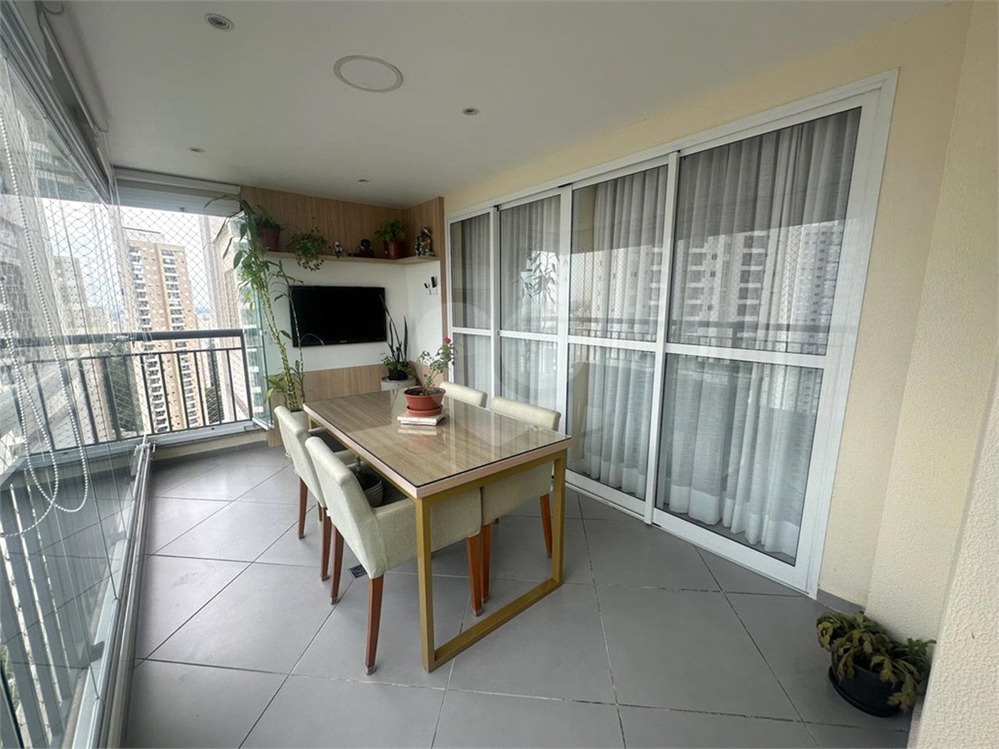 Apartamento à venda com 3 quartos, sendo 1 suíte, em Vila Andrade, São Paulo, SP