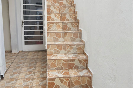 Sobrado à venda com 3 quartos, sendo 1 suíte,  em Vila Bernadotti, Mogi das Cruzes, SP