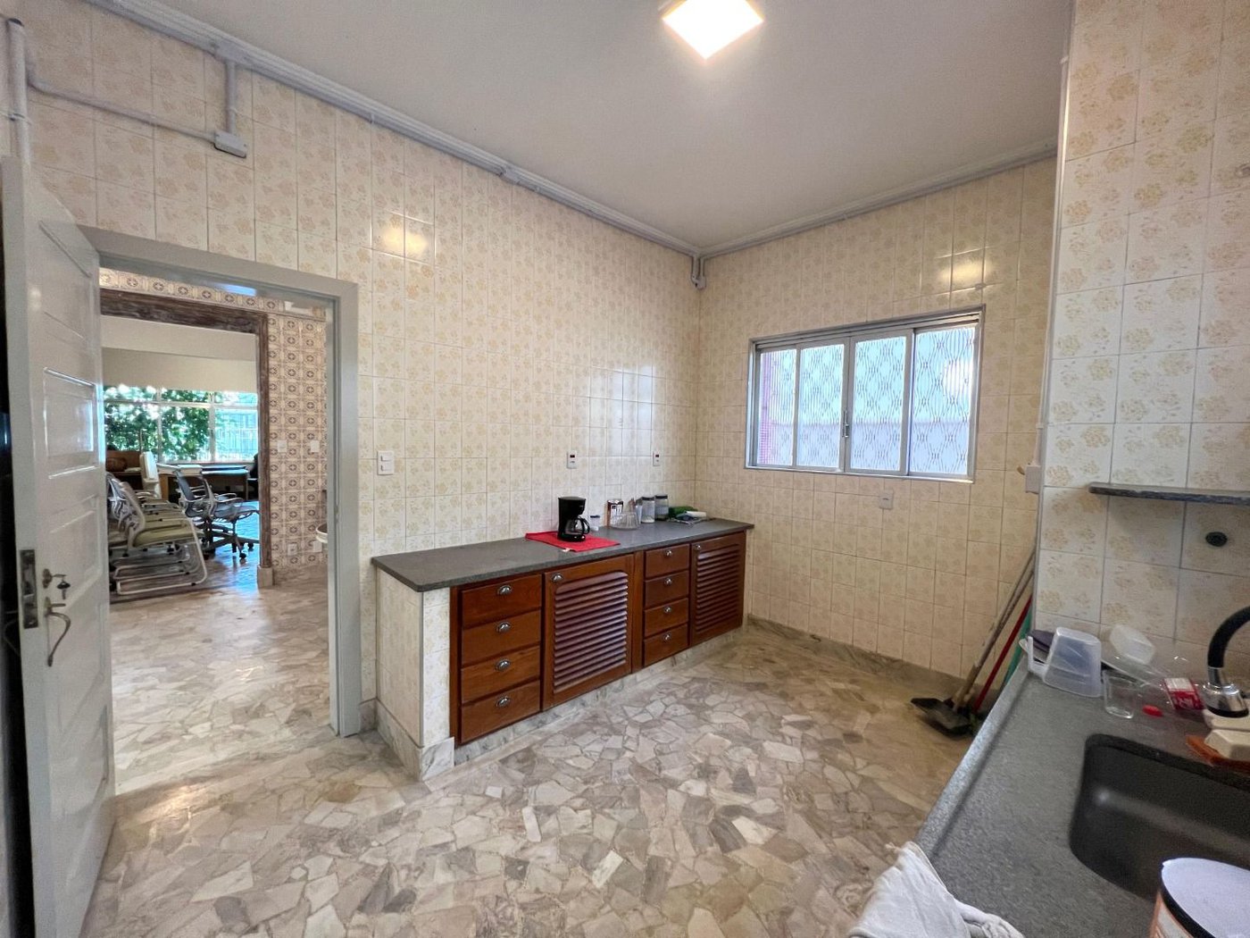 Casa com 4 dormitórios para alugar, 335 m² por R$ 21.181,12 - Gonzaga - Santos/SP