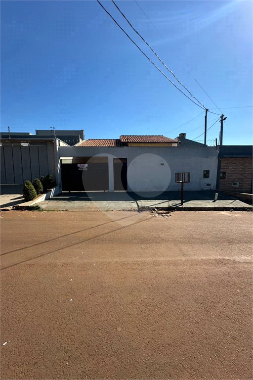 Casa à venda com 2 quartos, sendo 1 suíte, em Jardim Primavera I, Ponta Porã, MS