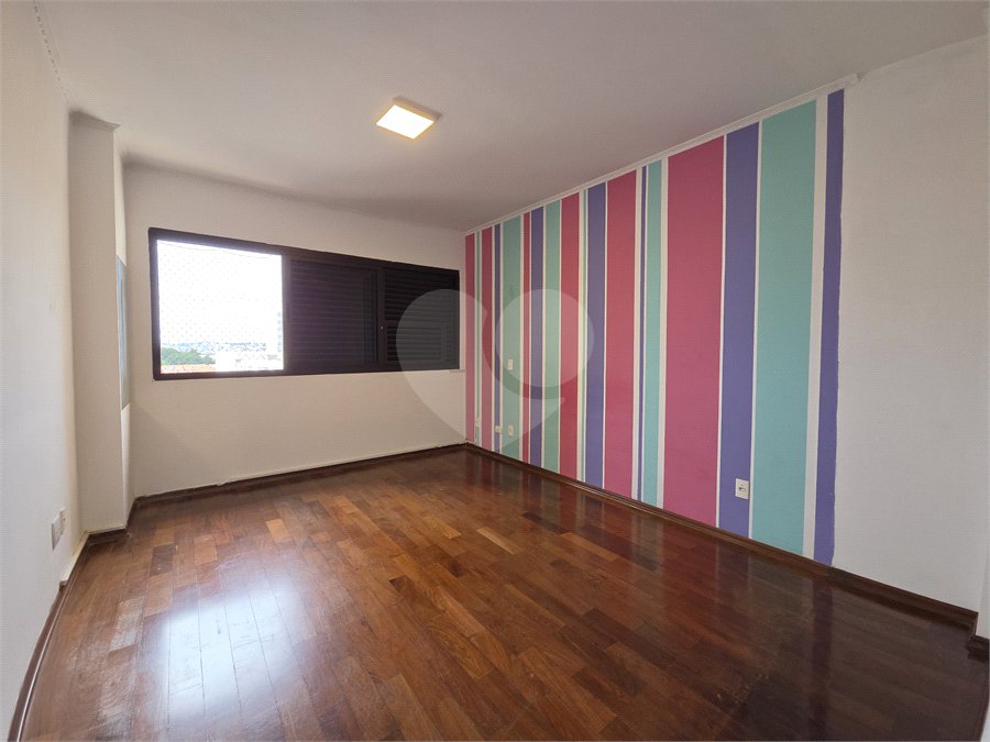 Apartamento à venda com 3 quartos, sendo 2 suítes, no Centro, Sorocaba, SP