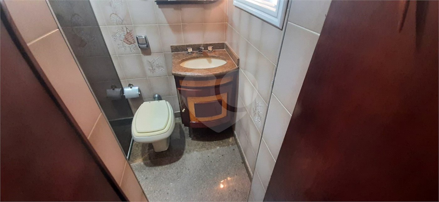 Sobrado à venda com 4 quartos, sendo 2 suítes, em Jardim França, São Paulo, SP