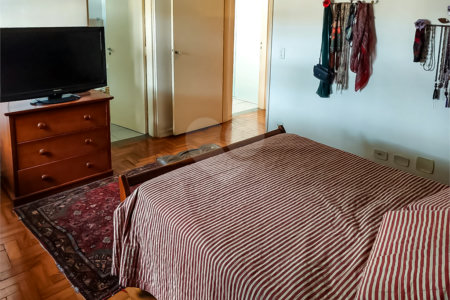 Sobrado à venda com 3 quartos, sendo 1 suíte, em Brooklin, São Paulo, SP