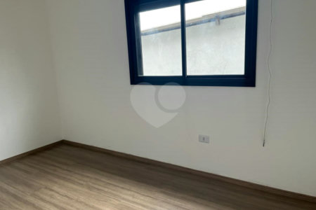 Sobrado à venda com 2 quartos, sendo 1 suíte, em Arujamérica, Arujá, SP
