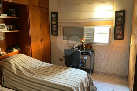 Sobrado à venda com 3 quartos, sendo 1 suíte, em Chora Menino, São Paulo, SP