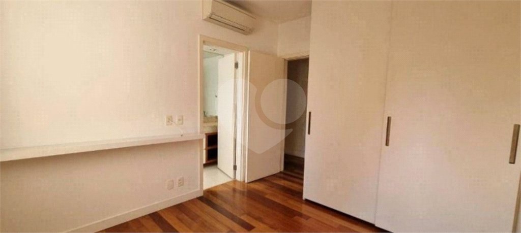 Apartamento à venda com 3 suítes em Vila Mariana, São Paulo, SP