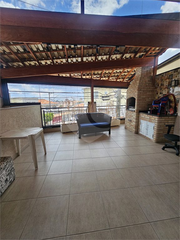 Sobrado à venda com 3 quartos, sendo 1 suíte,  em Vila Nivi, São Paulo, SP
