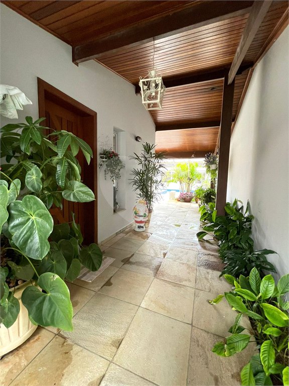 Casa à venda com 3 suítes em Jardim Itaperi, Atibaia, SP