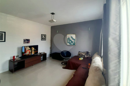 Casa à venda com 3 quartos, sendo 1 suíte, no Centro, Vinhedo, SP