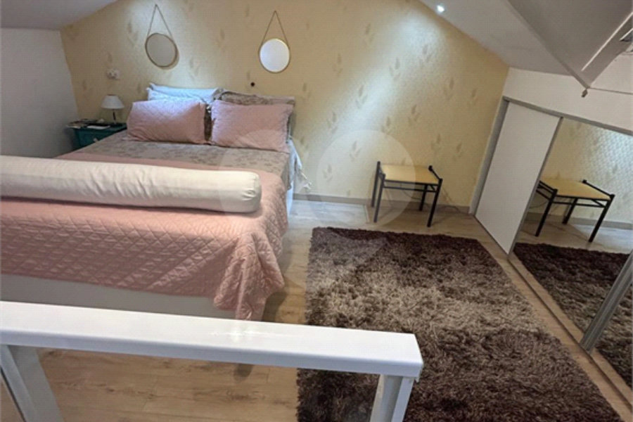 Casa à venda ou para alugar com 3 quartos, sendo 2 suítes,  no condomínio Residencial Erika, São Paulo - SP
