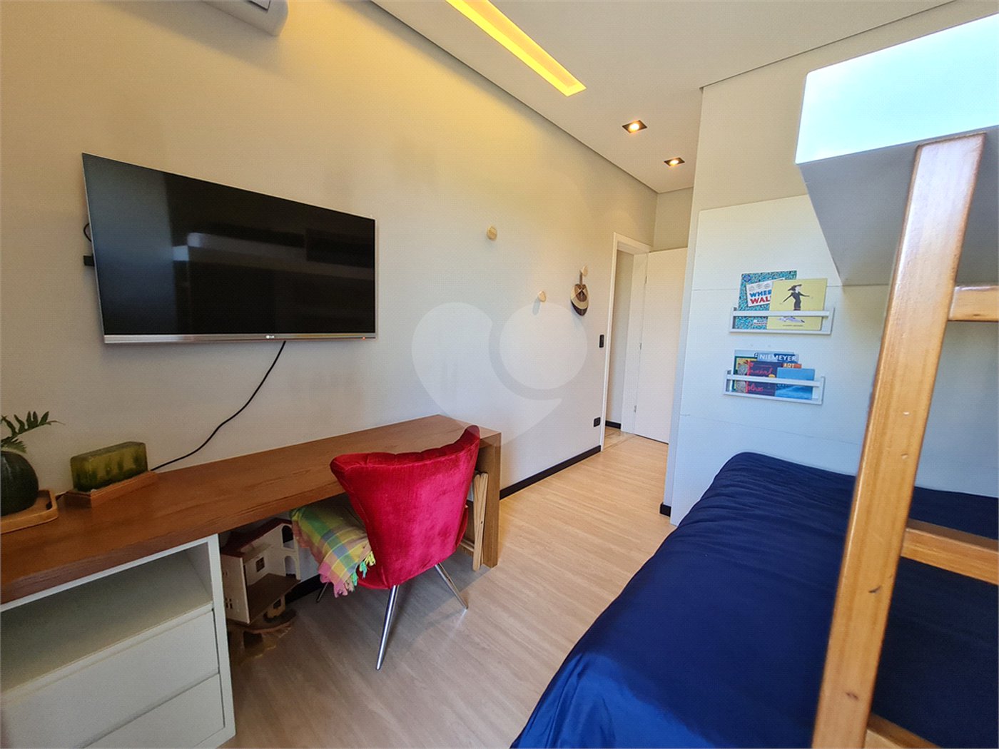 Casa à venda com 3 quartos, sendo 2 suítes, no condomínio Horizontes de Sorocaba, Sorocaba - SP