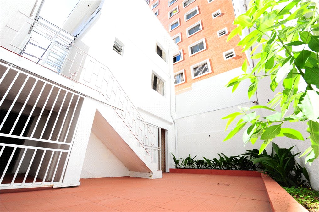 Casa Térrea para alugar com 4 quartos, sendo 1 suíte, em Vila Mariana, São Paulo, SP