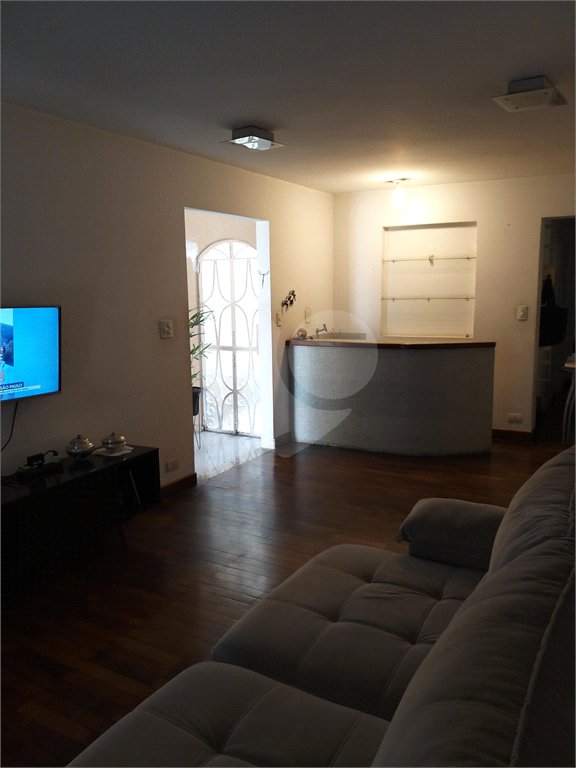Sobrado à venda com 3 quartos, sendo 1 suíte, em Vila Paulista, São Paulo, SP