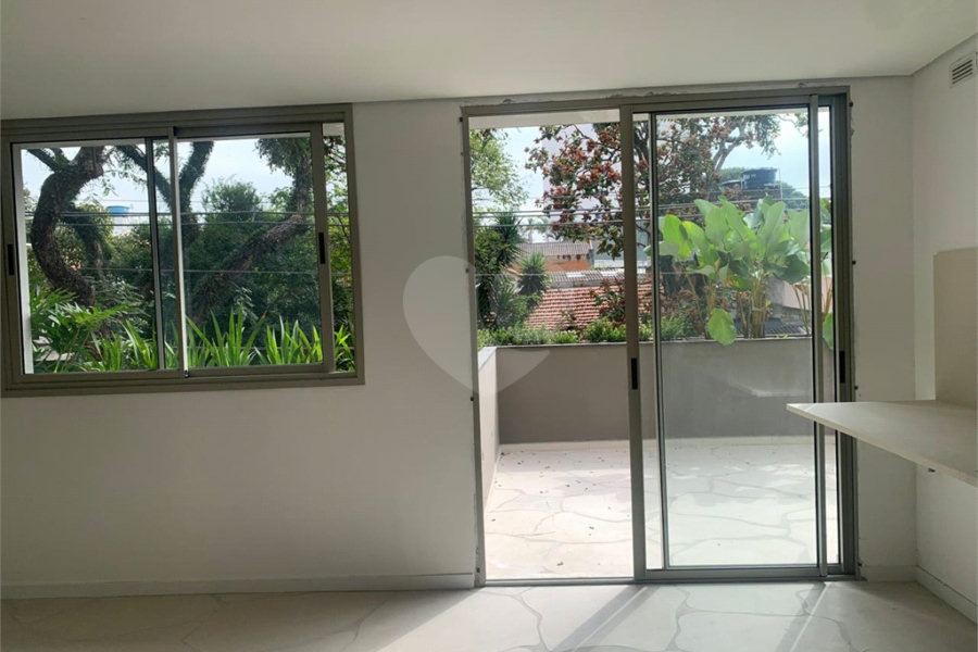 Apartamento à venda com 2 suítes em Alto de Pinheiros, São Paulo, SP