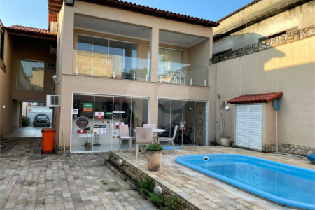 Casa à venda com 4 quartos, sendo 1 suíte, em Campo Grande, Rio de Janeiro, RJ