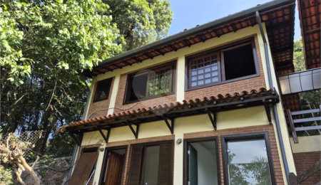 Casa à venda com 3 quartos, sendo 1 suíte,  em Serra da Cantareira, Mairiporã, SP
