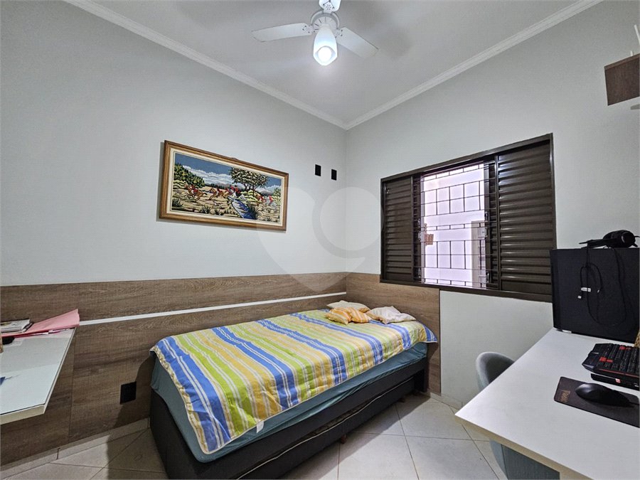 Casa à venda com 3 quartos, sendo 1 suíte,  em Jardim Jóquei Clube, Ribeirão Preto, SP