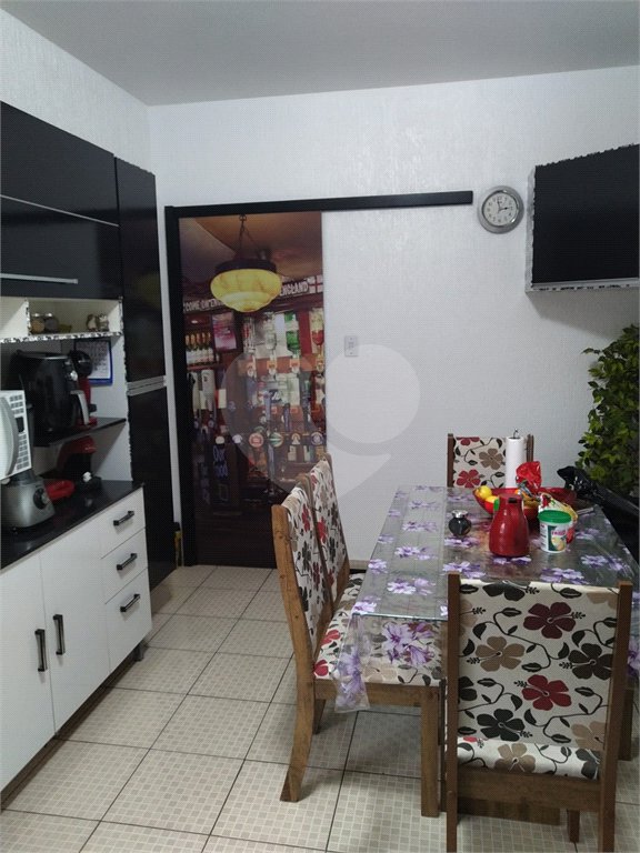 Apartamento à venda com 3 quartos, sendo 1 suíte,  no Centro, Mogi das Cruzes, SP