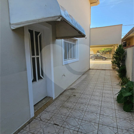Sobrado à venda com 3 quartos, sendo 2 suítes, em Jardim Rossignatti, Indaiatuba, SP