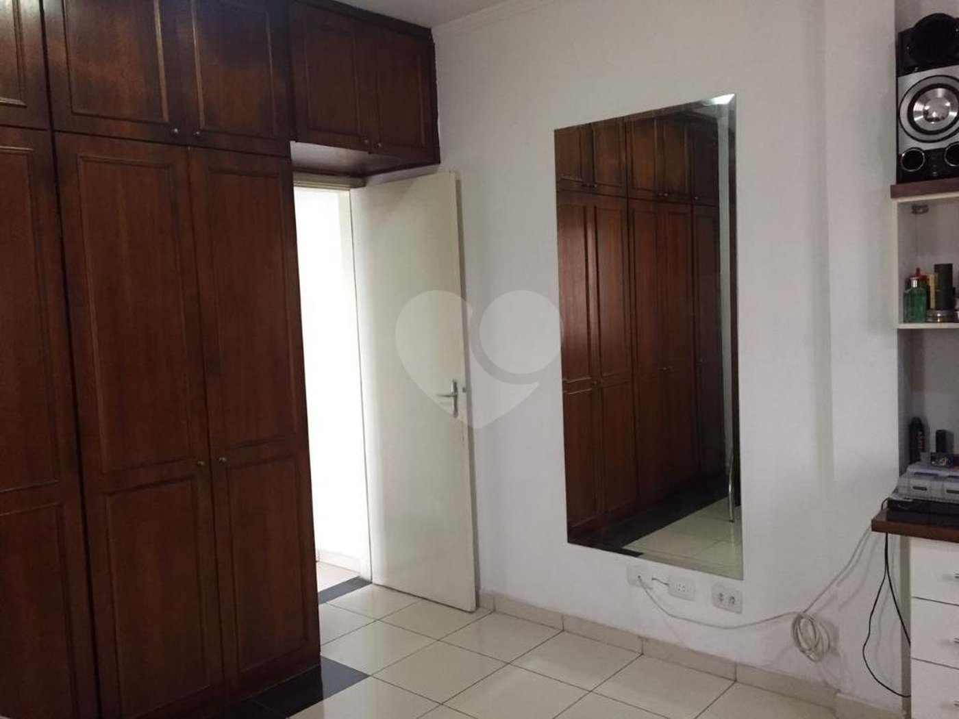 Sobrado à venda com 3 quartos, sendo 1 suíte,  em Tremembé, São Paulo, SP