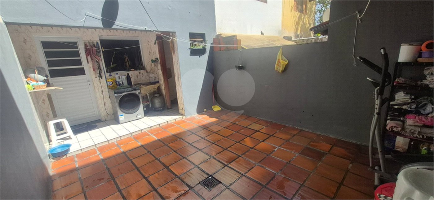 Sobrado à venda com 3 quartos em Jardim Santa Clara, Guarulhos, SP