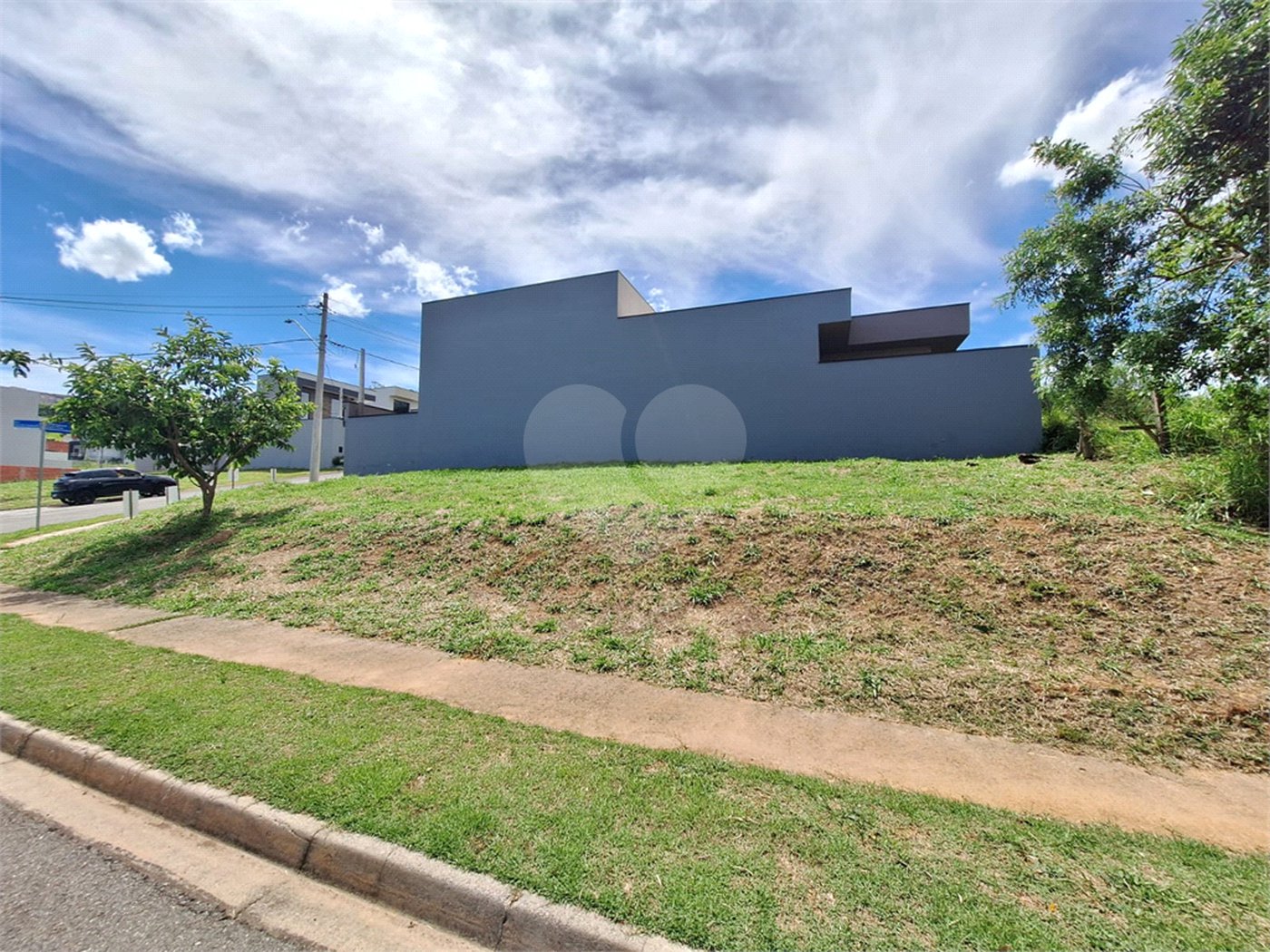 Terreno à venda com 1 suíte em Pinheirinho, Vinhedo, SP