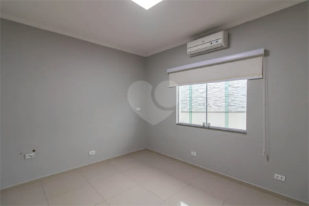 Casa à venda com 3 quartos, sendo 1 suíte, em Parque Santo Antônio, Guarulhos, SP