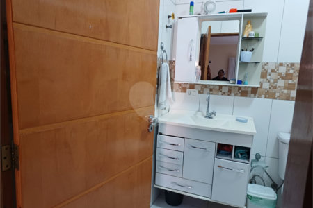Sobrado à venda com 4 quartos, sendo 1 suíte, em Jardim Recanto Verde, São Paulo, SP