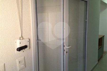 Apartamento à venda com 3 suítes em Vila Anastácio, São Paulo, SP