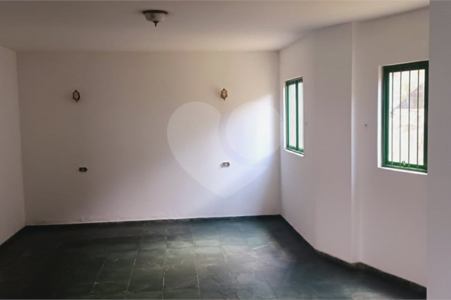 Casa à venda com 4 quartos, sendo 1 suíte, em Lavapés, Mairiporã, SP