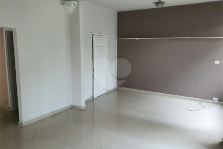 Sobrado para alugar com 3 quartos, sendo 1 suíte,  em Campo Belo, São Paulo, SP