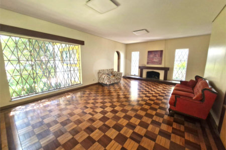 Casa Térrea à venda com 5 quartos em Jardim Petrópolis, São Paulo, SP