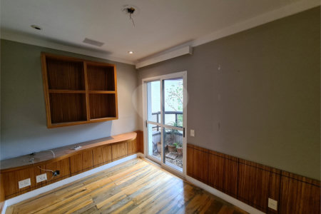 Apartamento à venda com 3 suítes em Água Fria, São Paulo, SP
