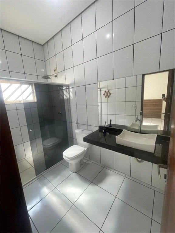 Casa para alugar com 3 quartos, sendo 1 suíte, em Setor Industrial, Balsas, MA
