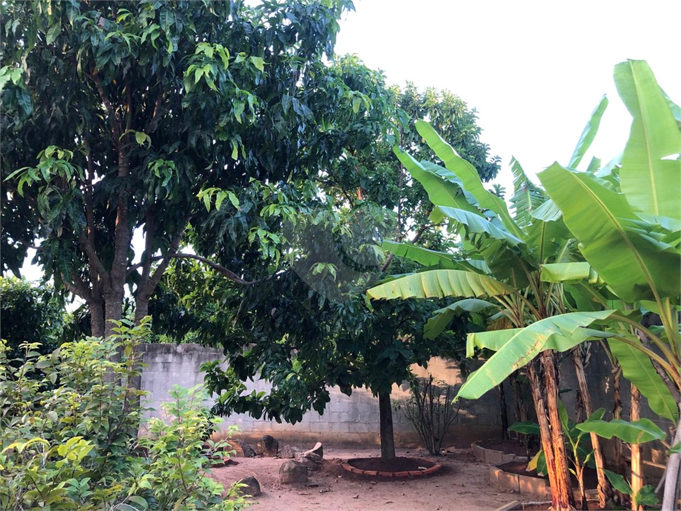 Casa à venda com 4 quartos, sendo 2 suítes,  no condomínio Acmti - Colinas do Mosteiro, Terras de Itaici e Recanto dos Pássaros, Indaiatuba - SP