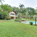Casa à venda com 5 suítes no condomínio Chácara Flora, São Paulo - SP