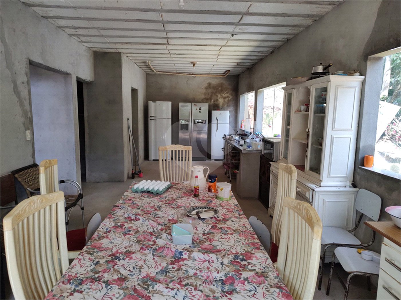 Sobrado à venda com 5 quartos, sendo 4 suítes, em Serra da Cantareira, Mairiporã, SP