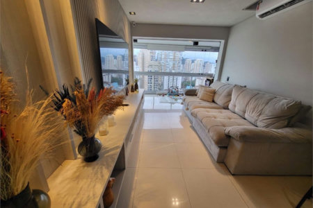 Apartamento Residencial à venda, Gonzaga, Santos - AP1097.