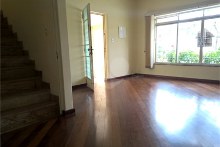 Sobrado à venda com 3 quartos, sendo 1 suíte,  em Planalto Paulista, São Paulo, SP