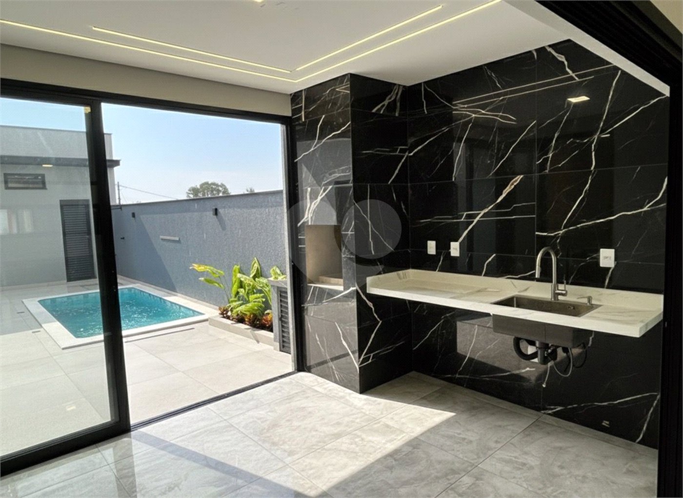 Casa à venda com 3 quartos, sendo 1 suíte,  no condomínio Reserva Ipanema I, Sorocaba - SP