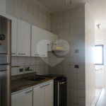 Apartamento à venda com 3 quartos, sendo 1 suíte,  em Enseada, Guarujá, SP