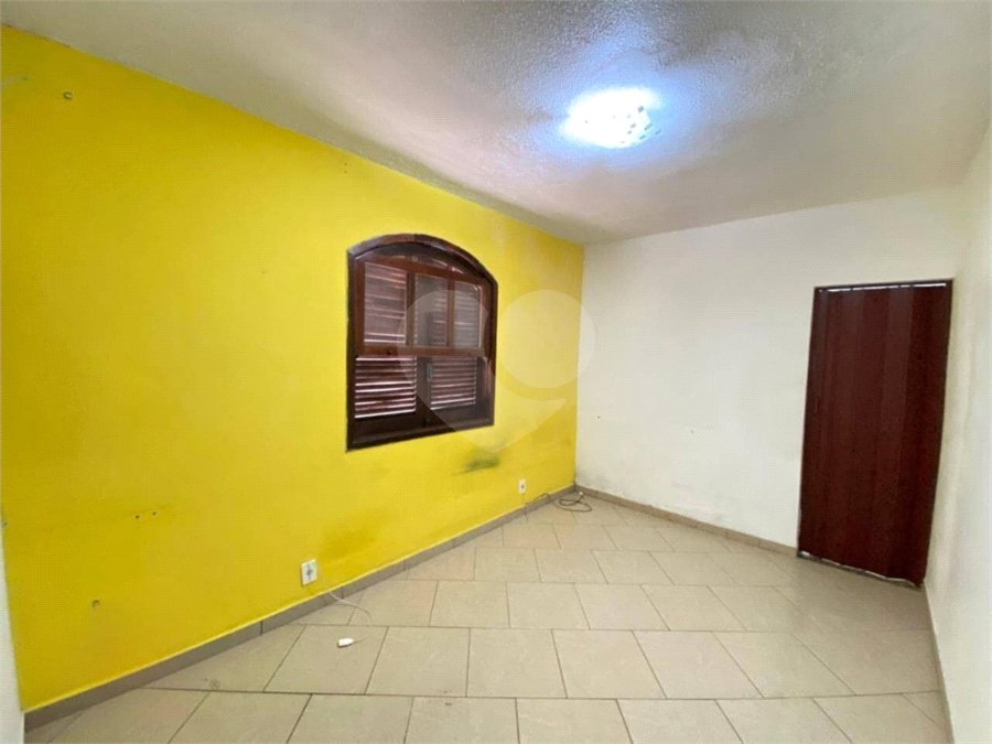 Casa à venda com 4 quartos, sendo 2 suítes, em Parque Santana, Mogi das Cruzes, SP
