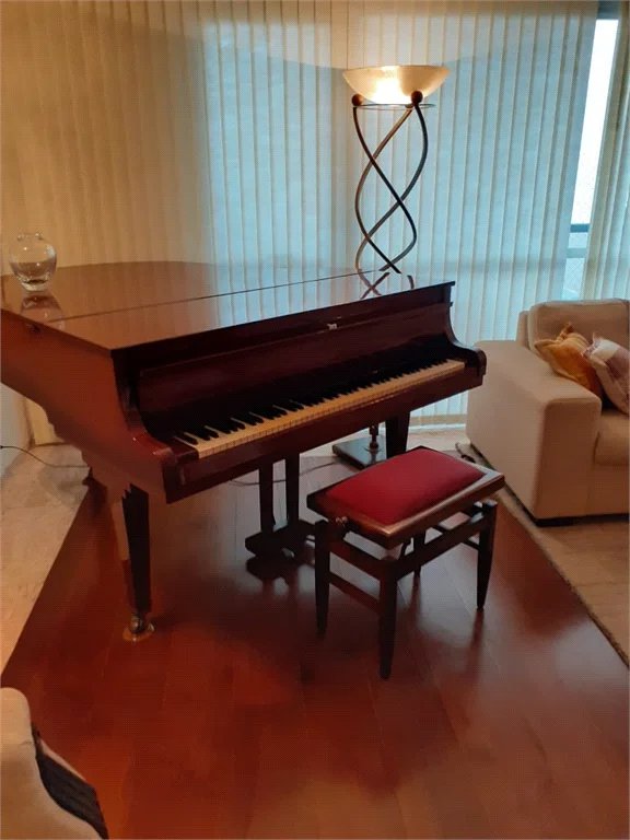 Apartamento à venda com 3 suítes em Conjunto Residencial Morumbi, São Paulo, SP